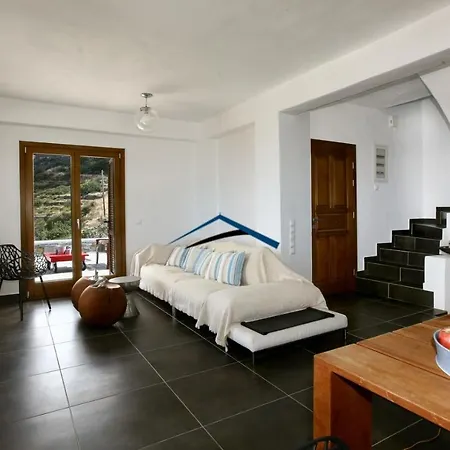 Villa Ailiea With A Swimming Pool And Fantastic Sea View Near Ioulis