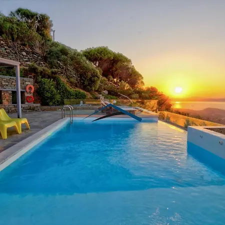 Villa Ailiea With A Swimming Pool And Fantastic Sea View Near *
